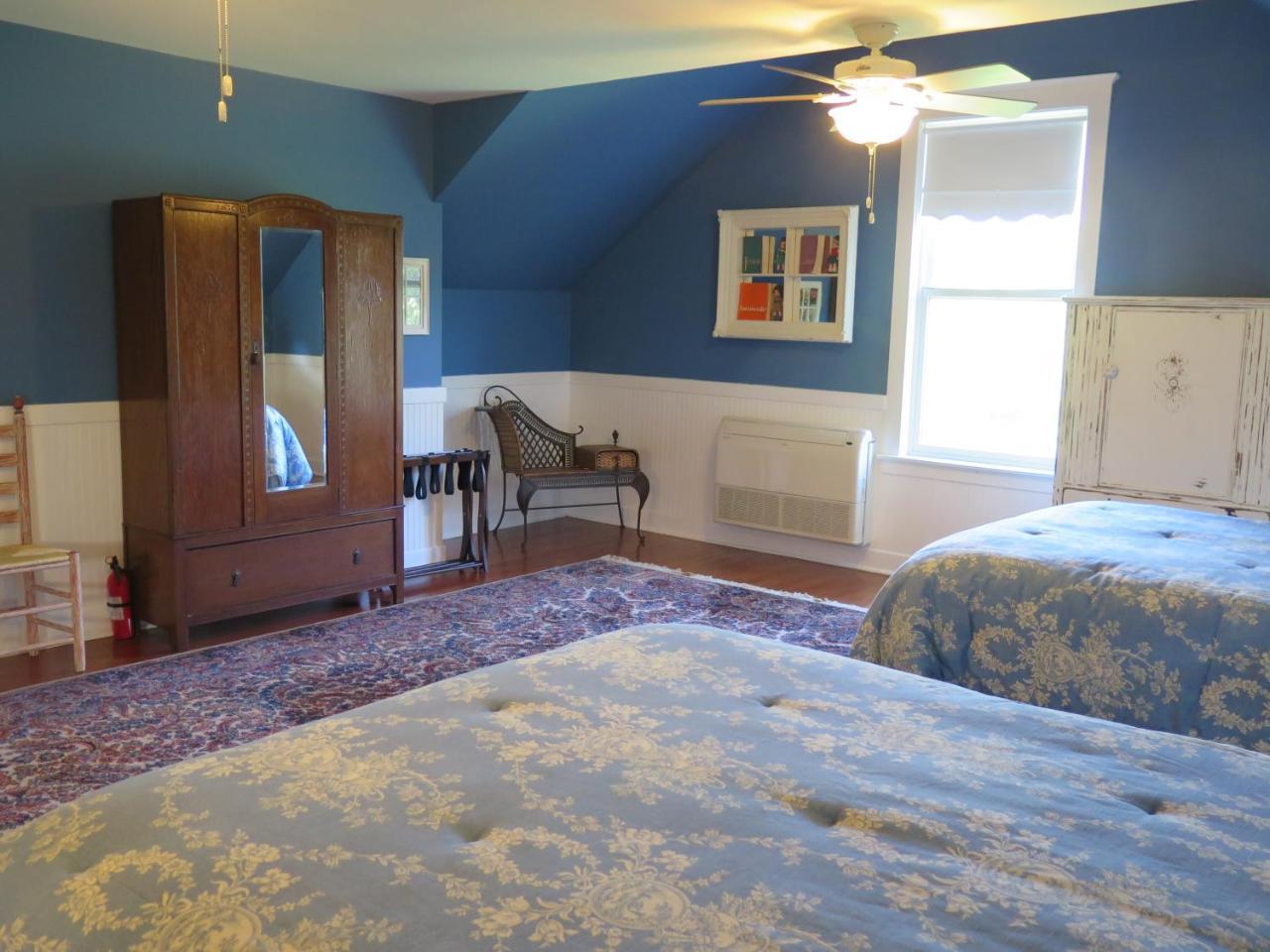 Bed & Breakfast Yellow House 3*