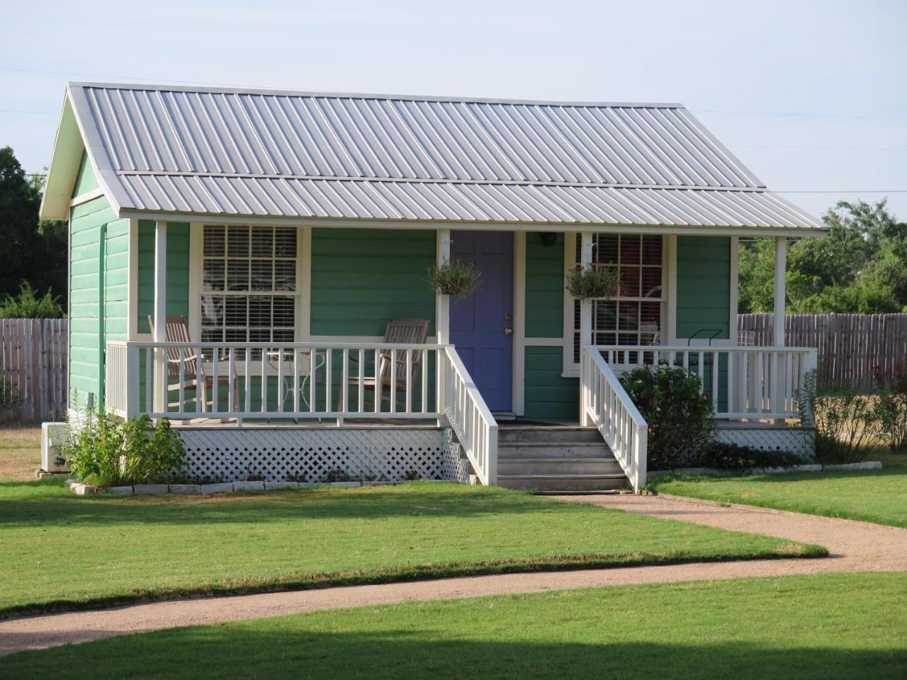 Bed & Breakfast Yellow House Salado